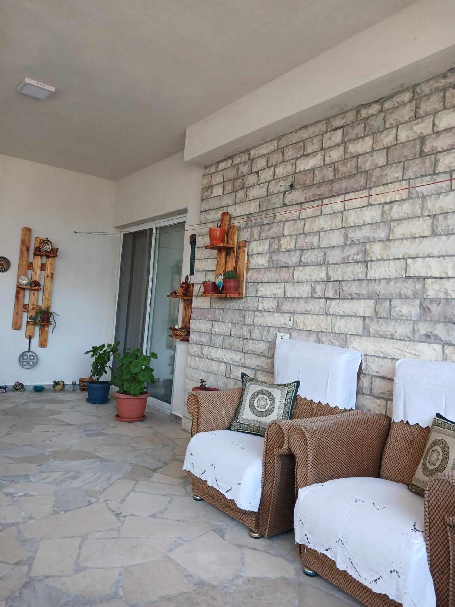 Eniguesthouse Gjirokaster Exterior photo